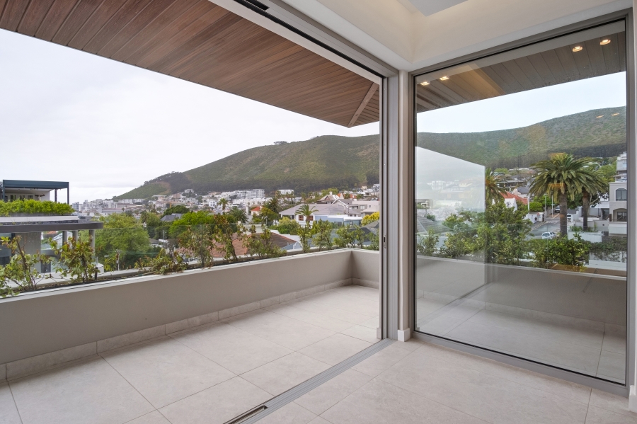 3 Bedroom Property for Sale in Fresnaye Western Cape